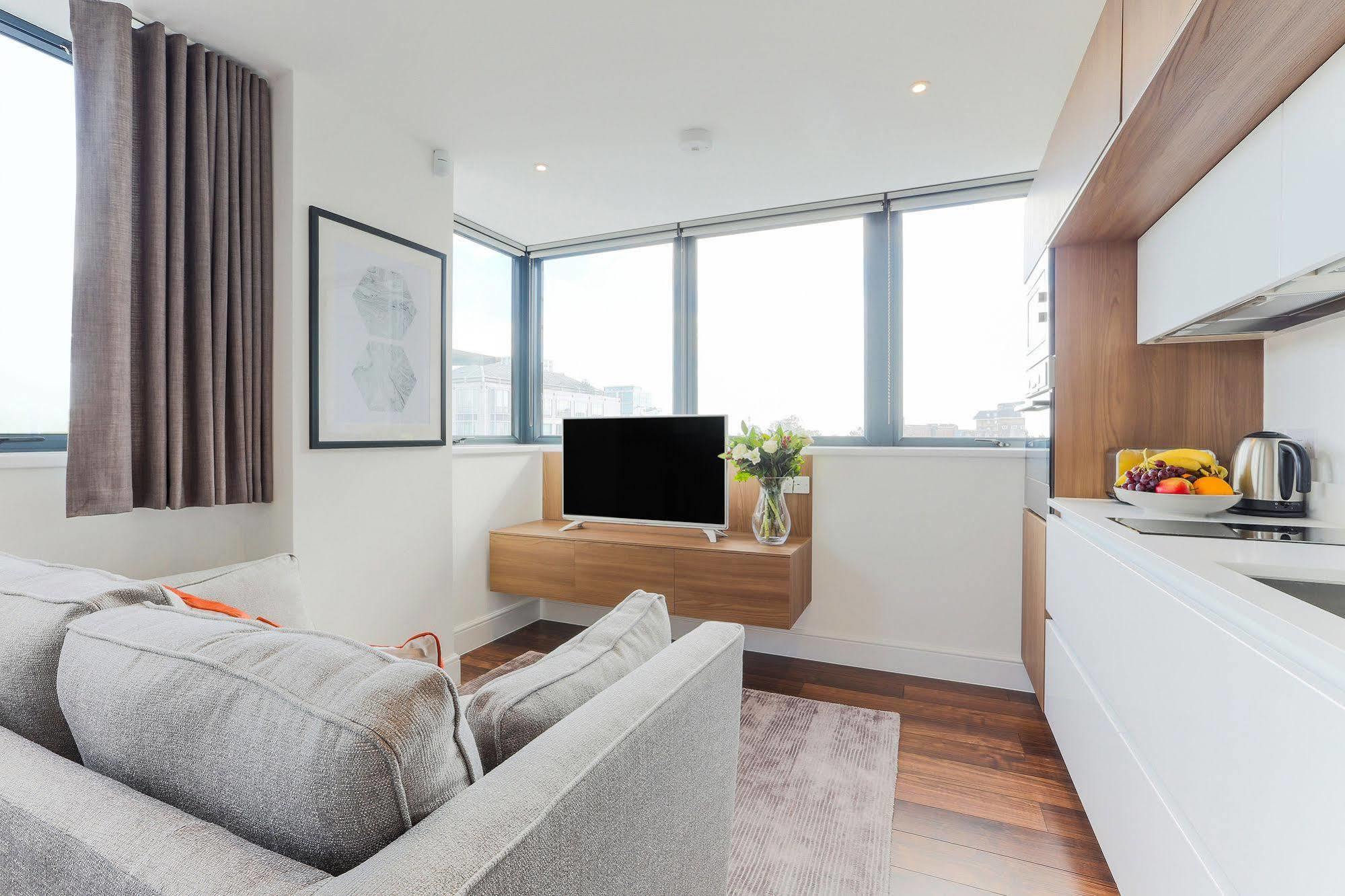 Swiss One Apartment *